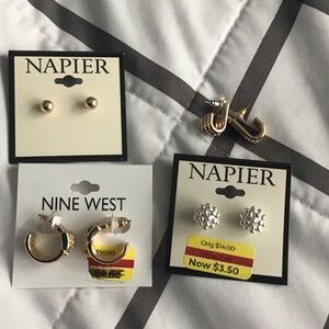 Nine West Gold and Black Earring Set